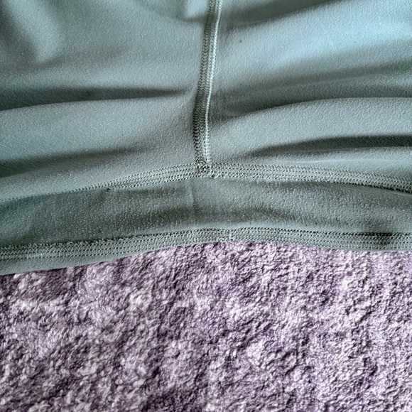 LAST CHANCE Lululemon Align Leggings 25” Size 8 Willow Green - Picture 7 of 7